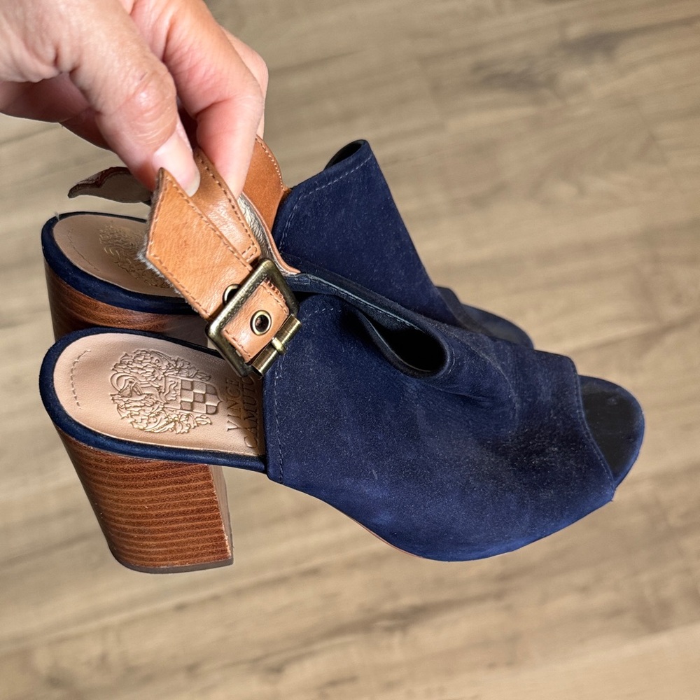 Vince Camuto Navy Blue Open-Toe Leather Booties (5.5)